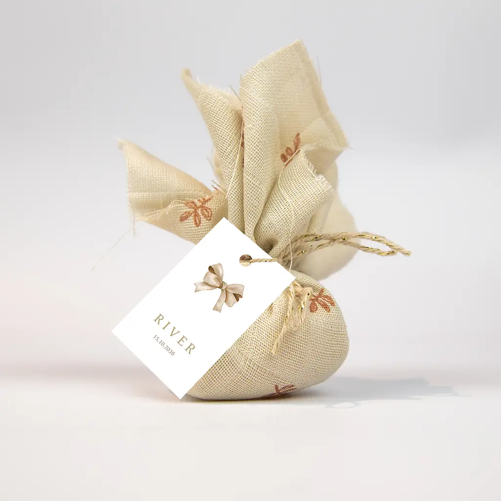 Doopsuiker labeltje wit met strikje en naam - per 18 stuks