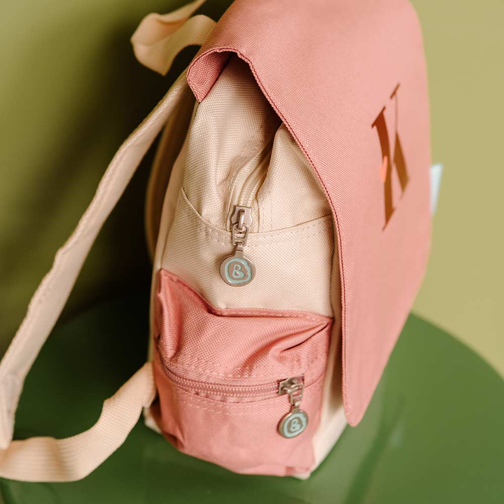 Rugzak Adventure met initiaal en mooie vlinder