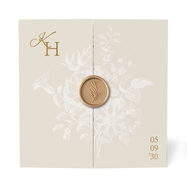 Klassieke drieluik trouwkaart met bloemen