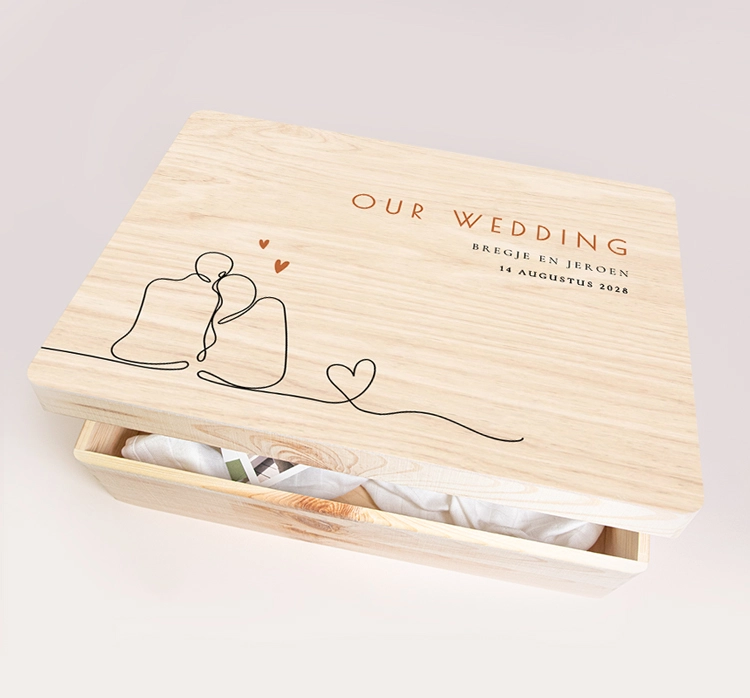 Wedding memory box met romantische tekening