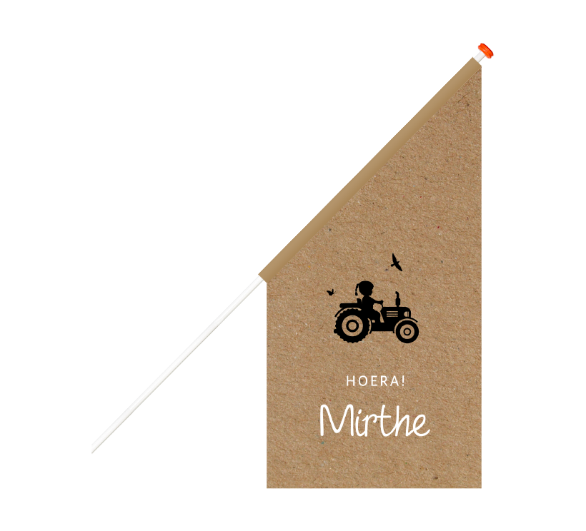 Stoere geboortevlag met meisje op tractor