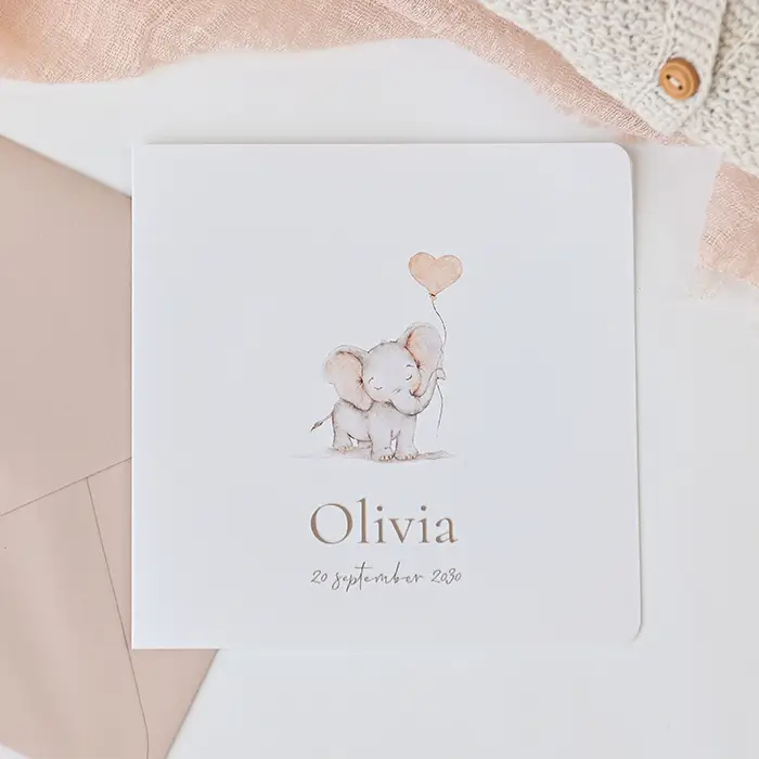 Lief geboortekaartje met illustratie olifantje en roze ballon