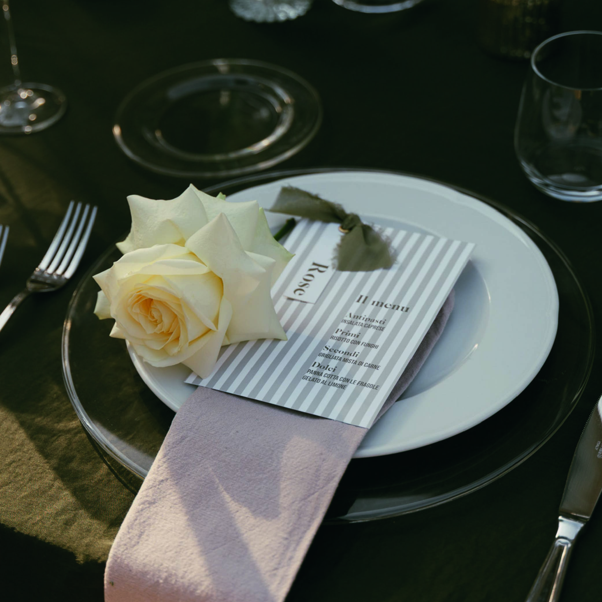 Menukaart olijfgroen gestreept