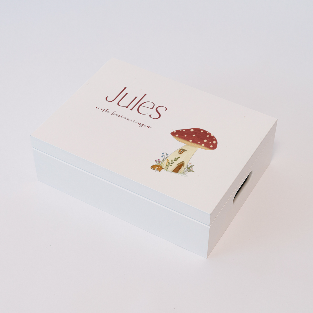 Memorybox baby met naam en paddenstoel met muisje