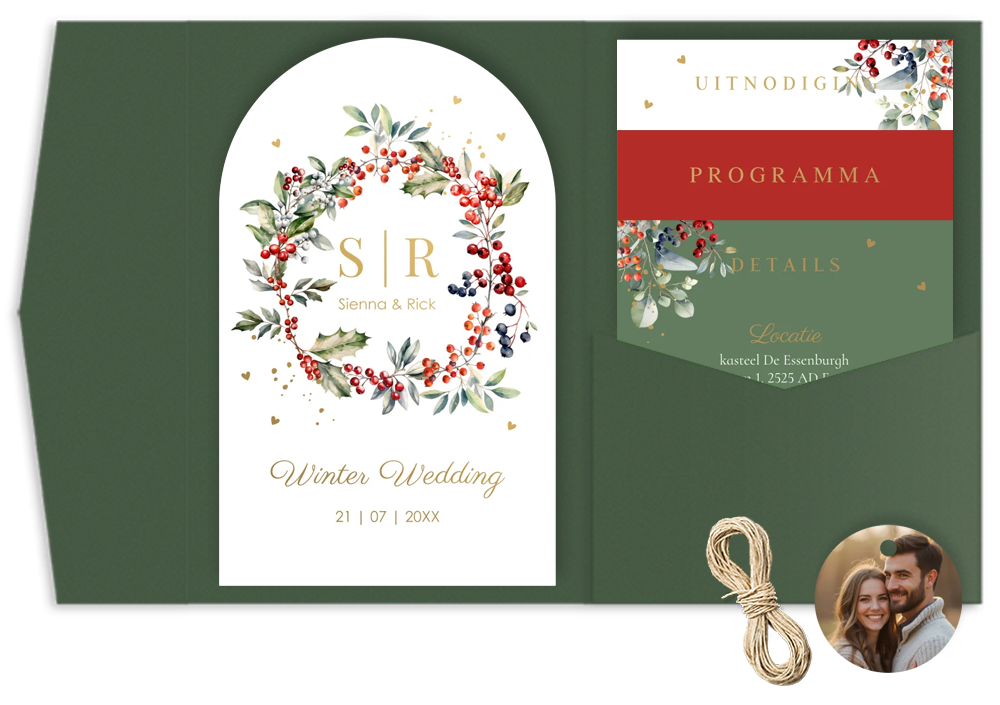 Pocketfold trouwkaart Red Berries Christmas goudfolie