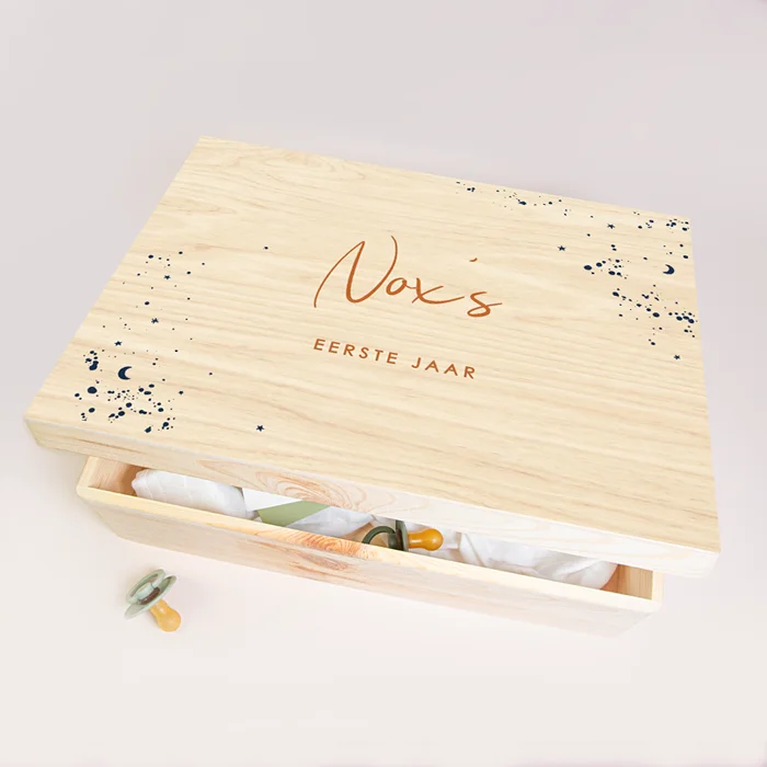 Memory box stoer met verfspetters en maantjes