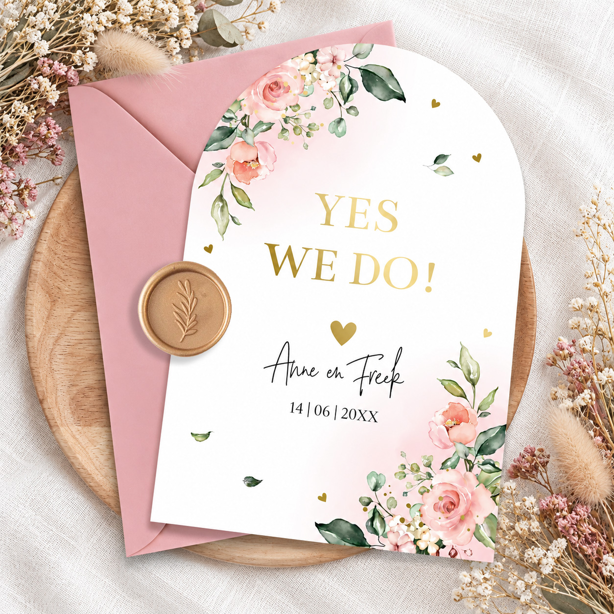 Trouwkaart bloemen roze boog waterverf goudfolie | Pink Floral