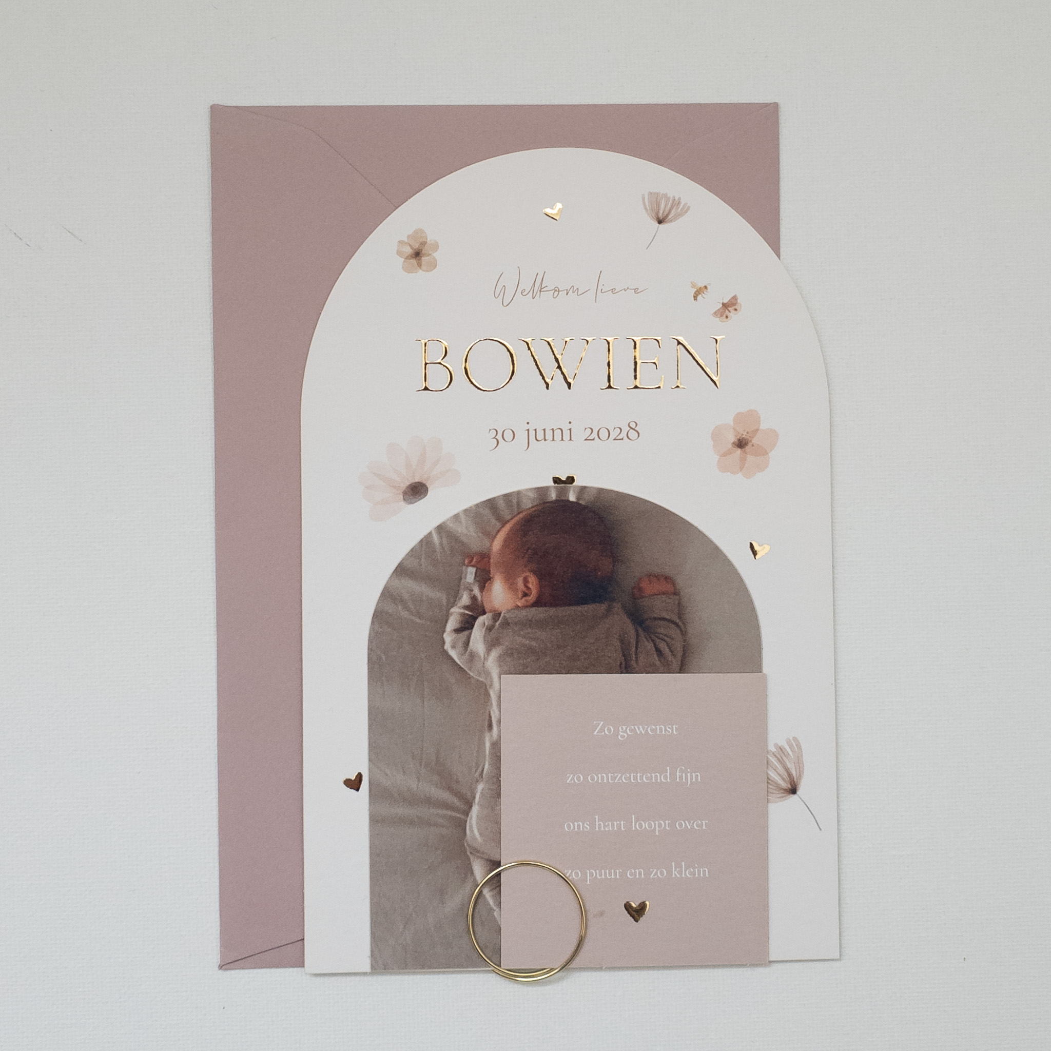 geboortekaart boogvorm met labels en foto