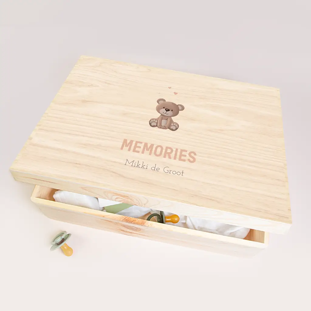 Memorybox met teddybeer en hartjes