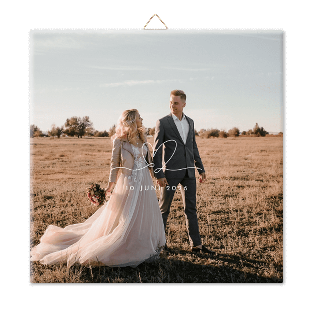 Fotofliese Hochzeit mit Herzchen in Strichzeichnung