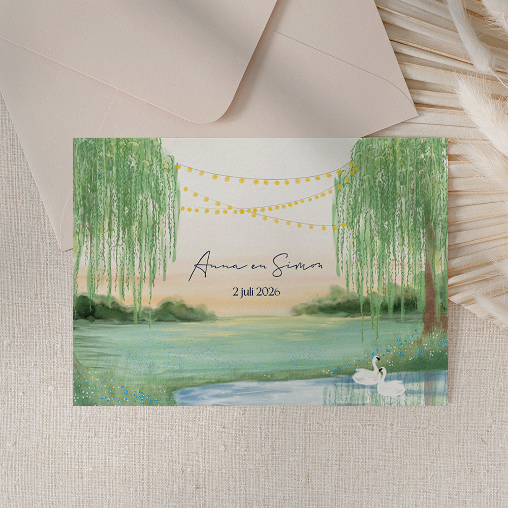 Trouwkaart zonsondergang met romantische bomen, beekje en landschap