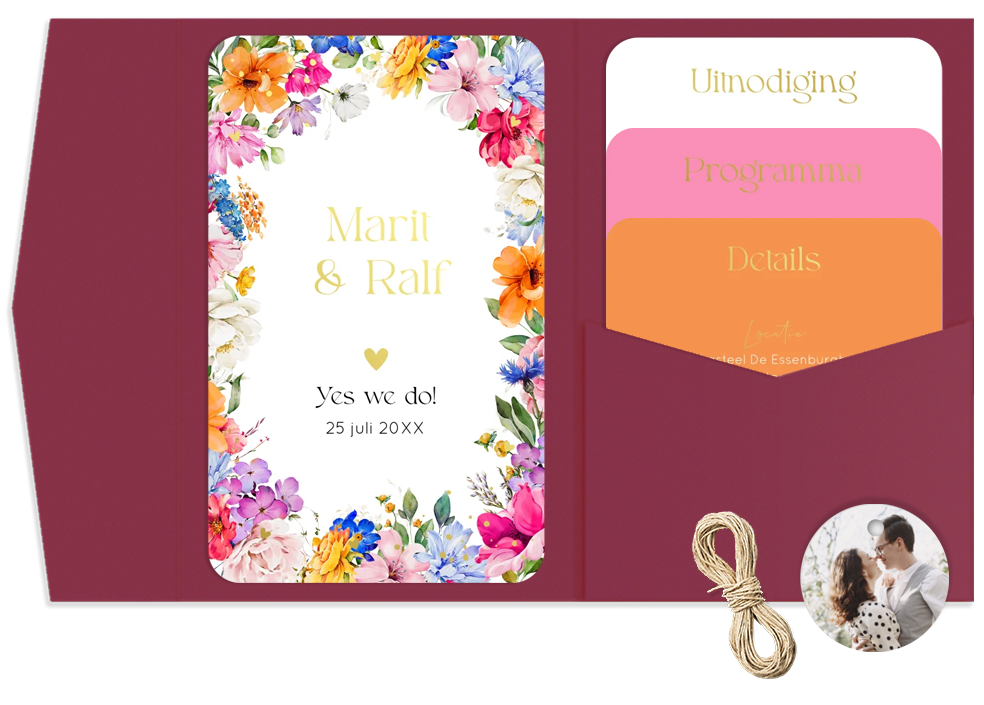 Pocketfold trouwkaart fleurige bloemenkrans roze goudfolie