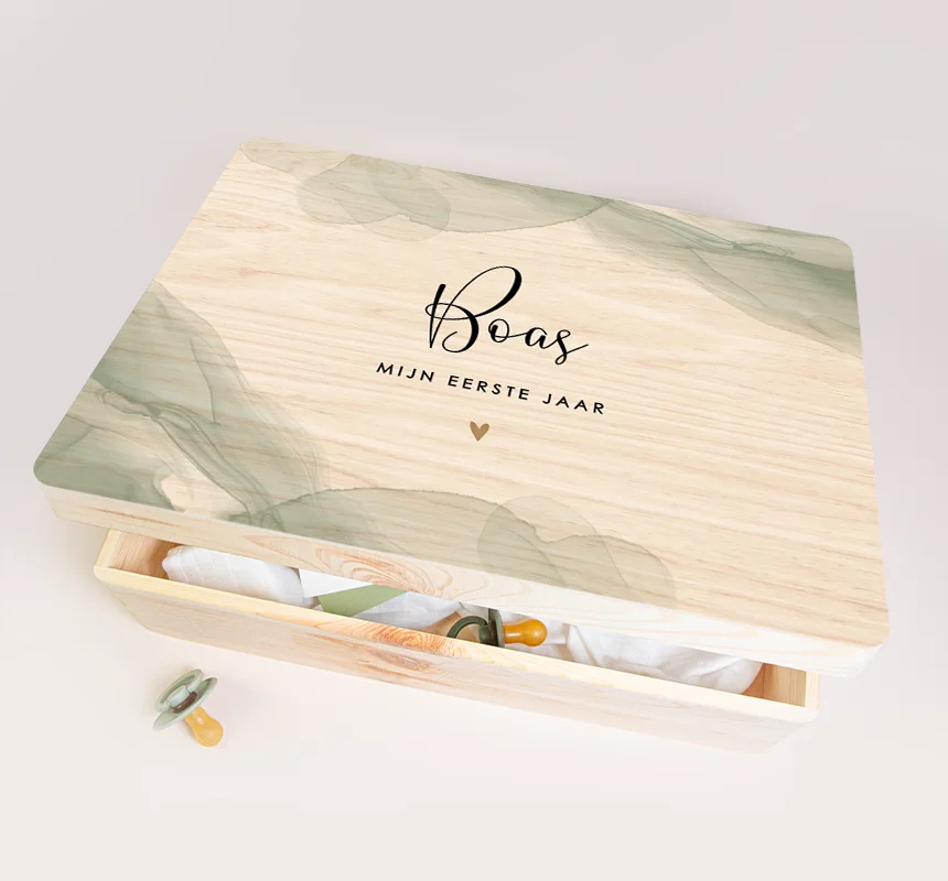 Herinneringsdoos met watercolour en goud hartje