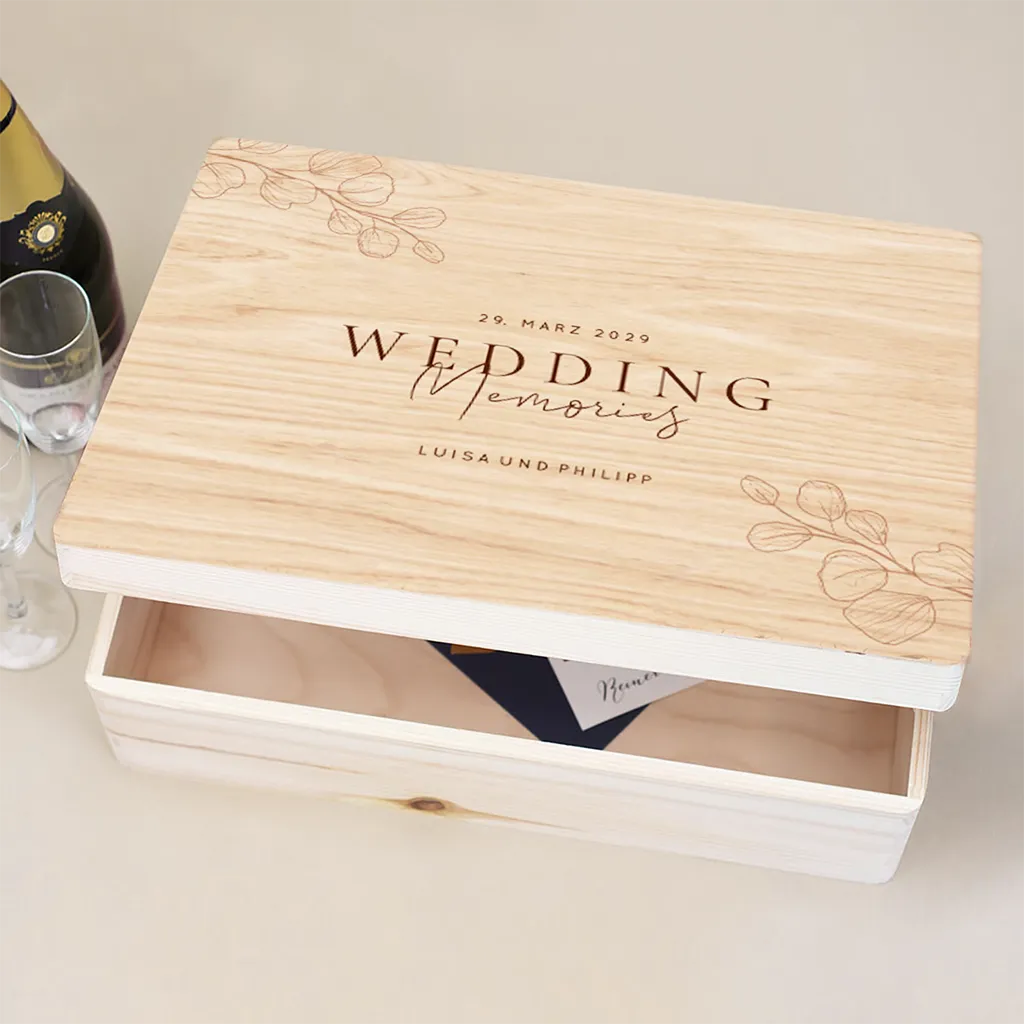 Erinnerungsbox Hochzeit mit gezeichneten Blätterzweigen