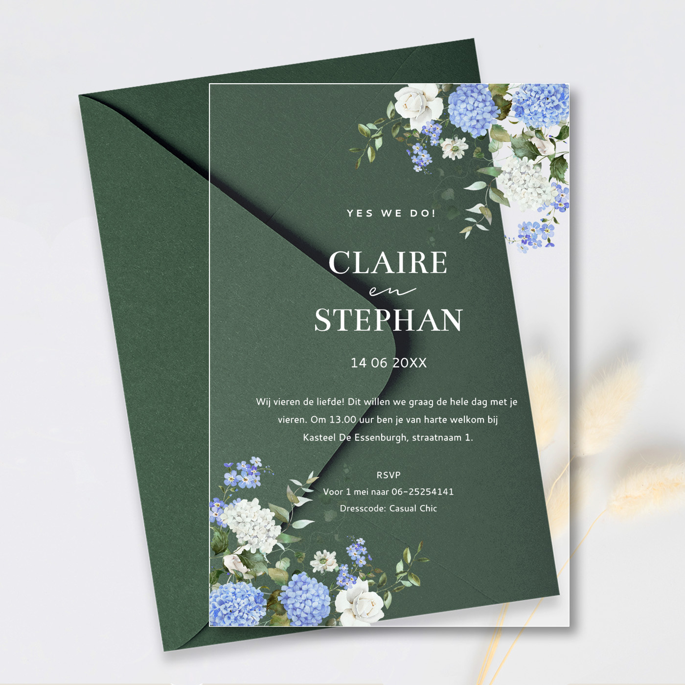 Acryl transparant plexiglas trouwkaart bloemen blauw wit hortensia