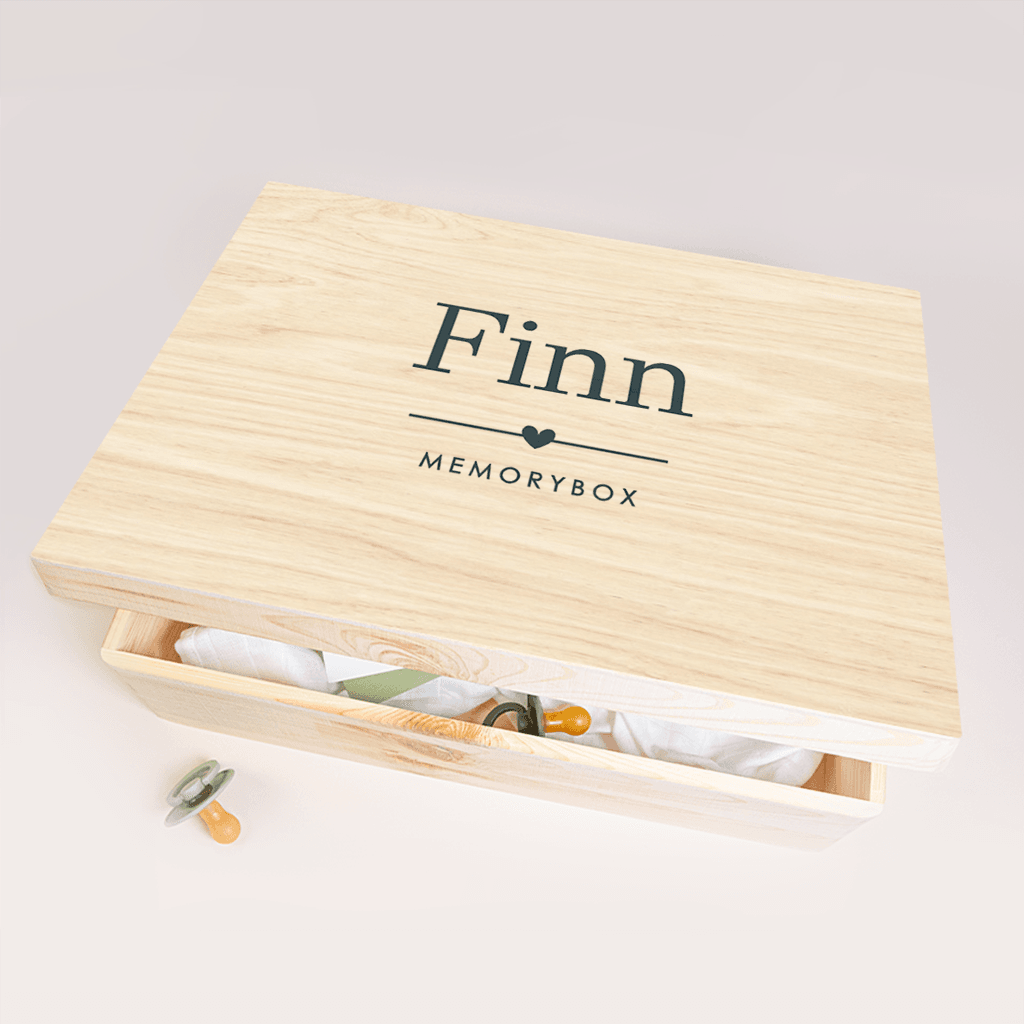Memorybox baby stijlvol met naam en hartje