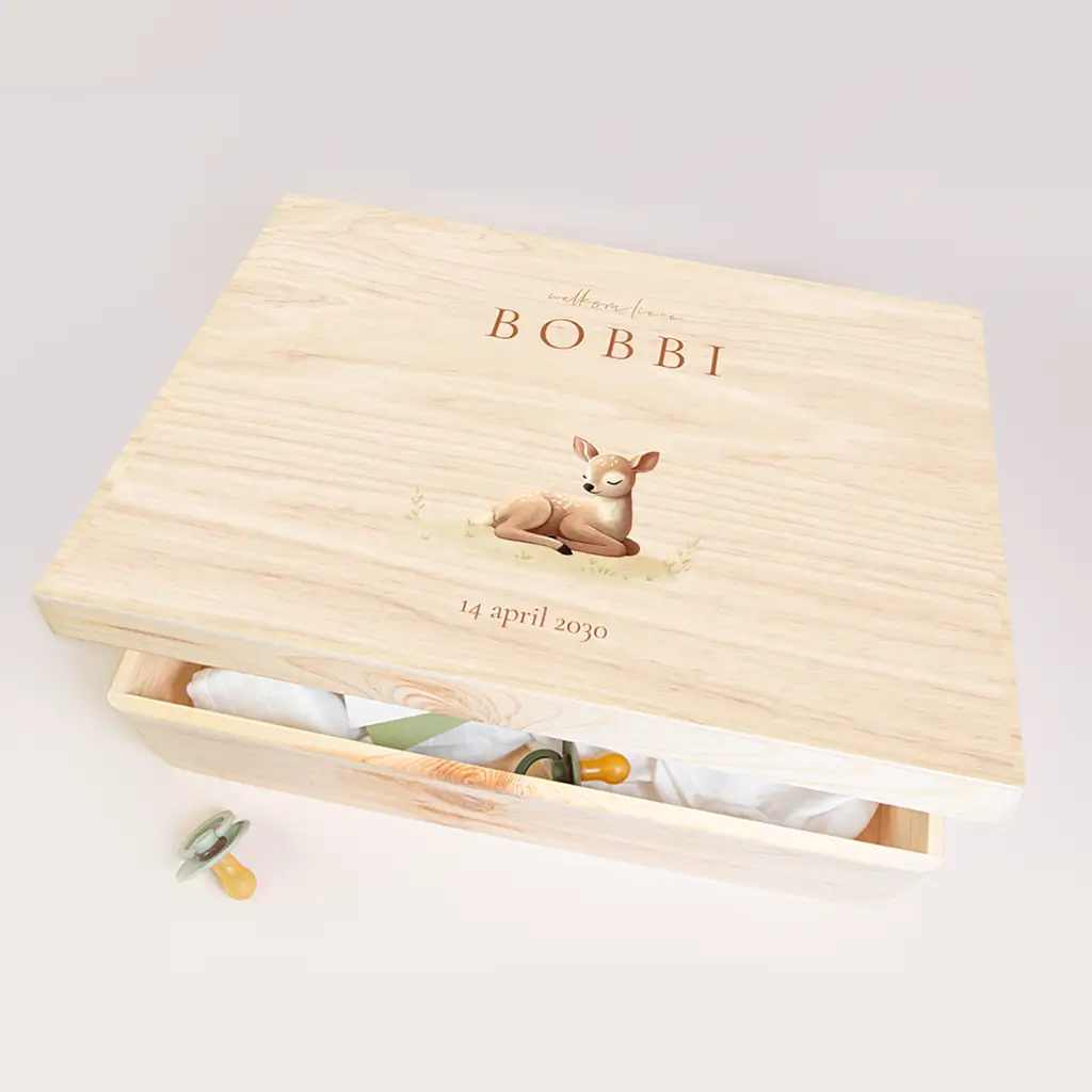 Memorybox met naam en hertje