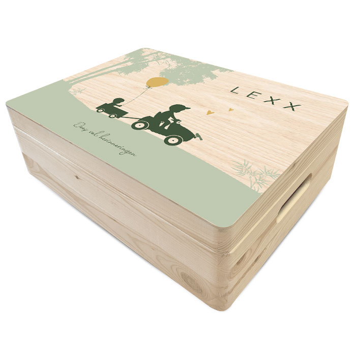 Broer op tractor en broertje in bolderkar geboorte herinneringsdoos