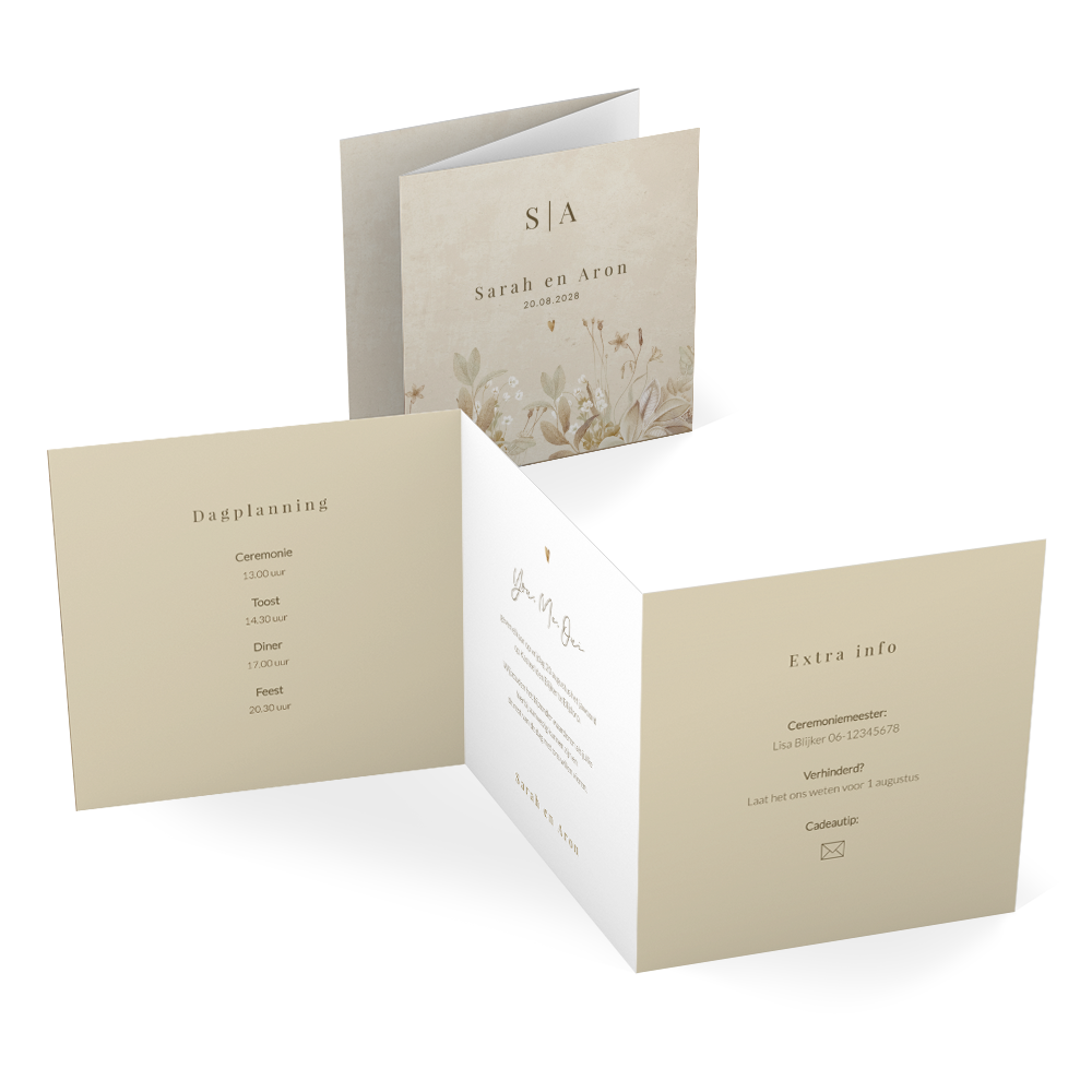 Trouwkaart met zigzag vouw en vintage bloemen en eigen foto