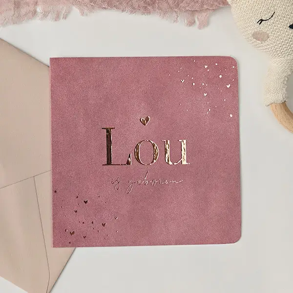 Geboortekaartje meisje met roze velvet-look en rosé goudfolie
