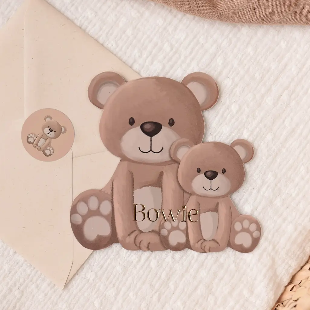 Goudfolie geboortekaartje tweede kindje in vorm van twee beertjes