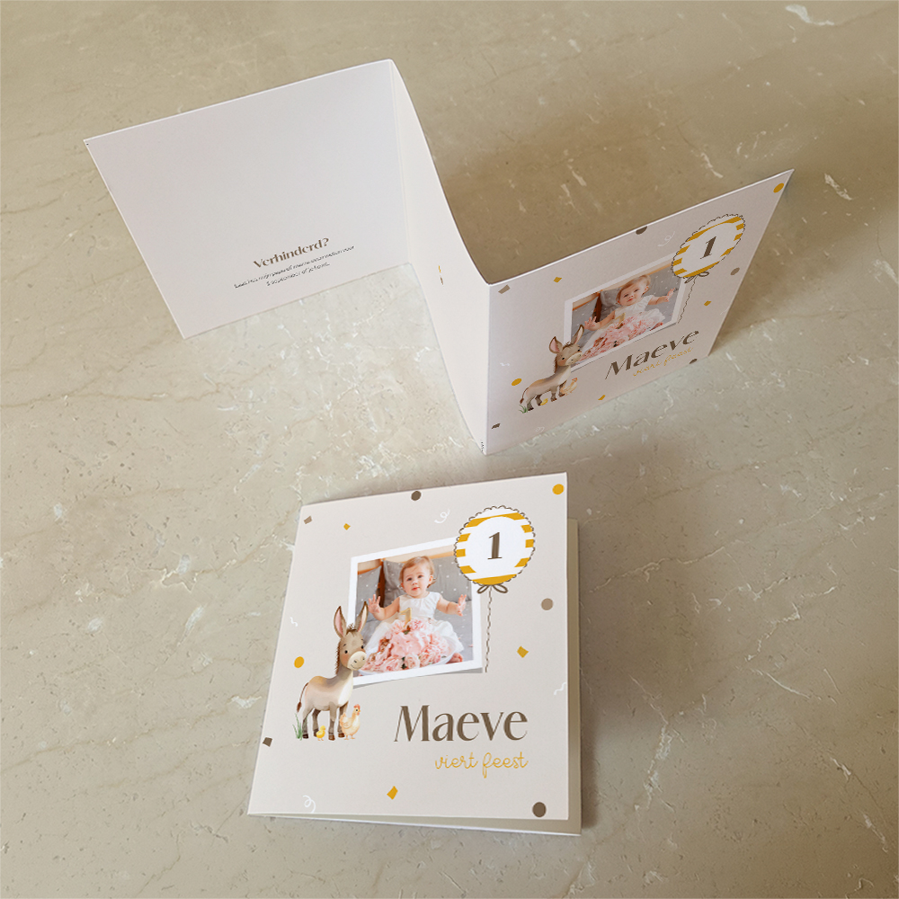Uitnodiging zigzag kinderfeest 1 jaar met foto, ballon en ezel