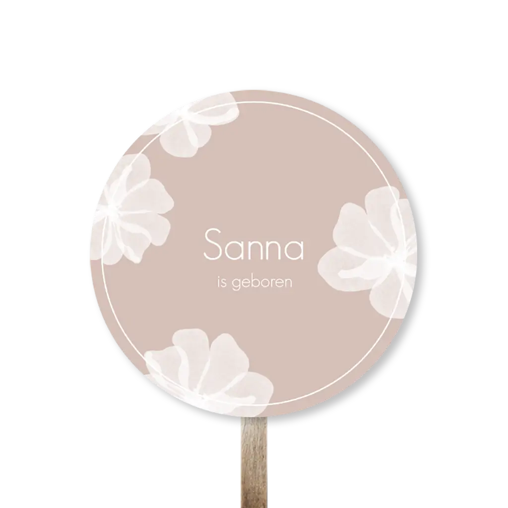 Lief tuinbord met witte bloemen