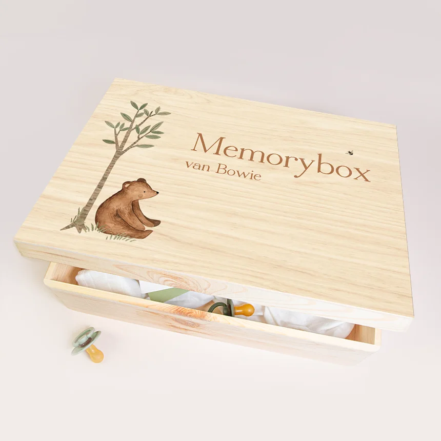 Memorybox met beer en naam