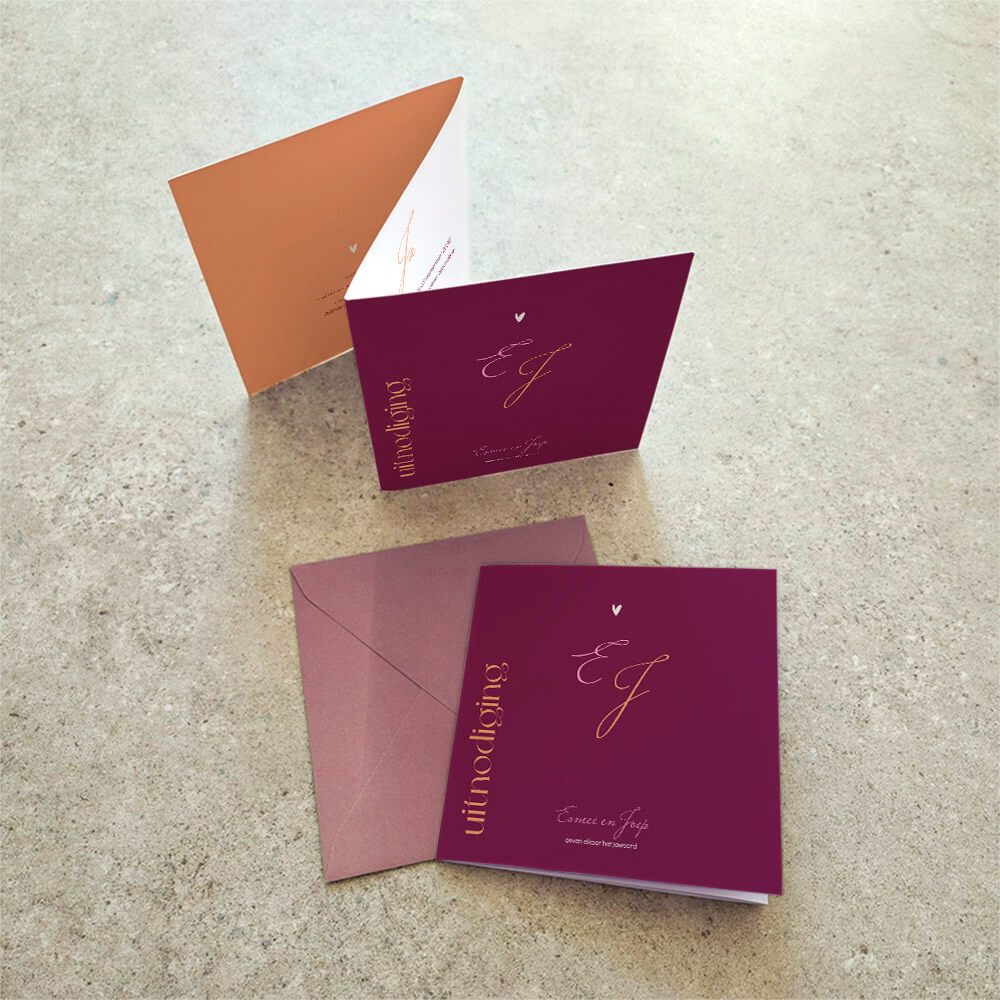 Kleurrijke zigzag trouwkaart met initialen en eigen foto