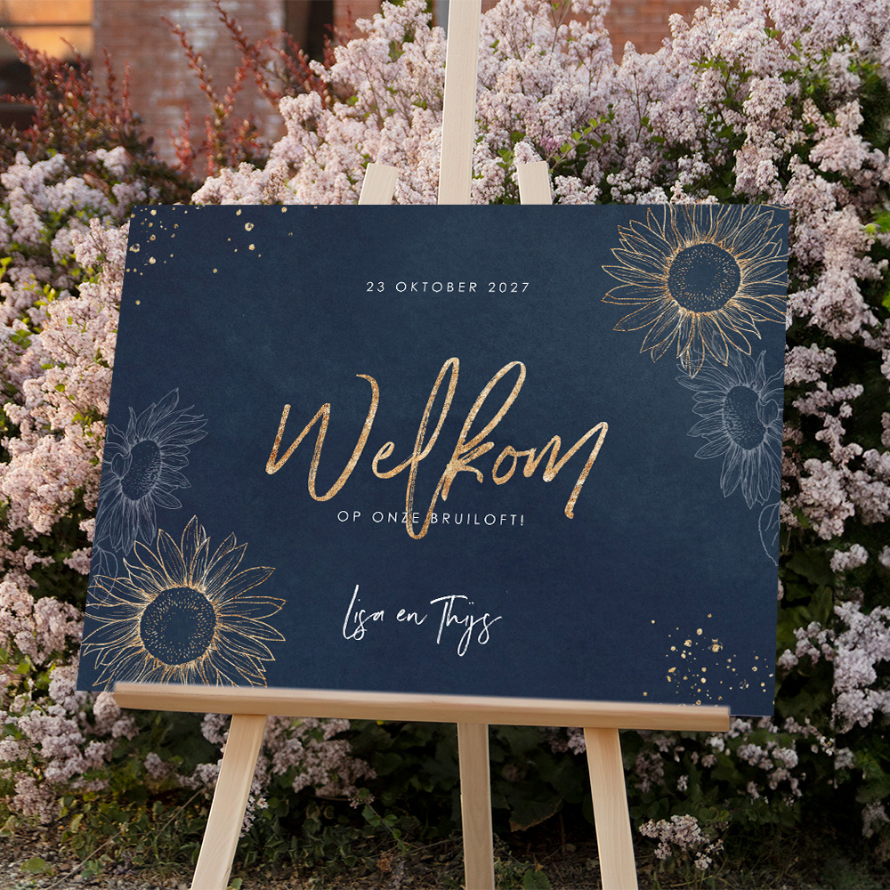 Welkomstbord met donkerblauwe waterverf en zonnebloemen