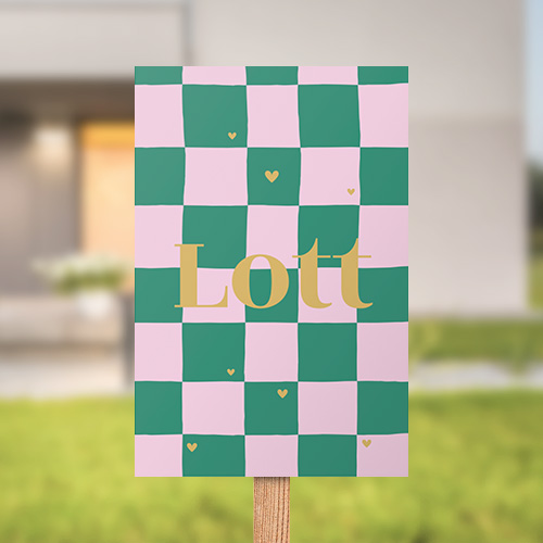 Vrolijk geblokt tuinbord voor de geboorte van een meisje