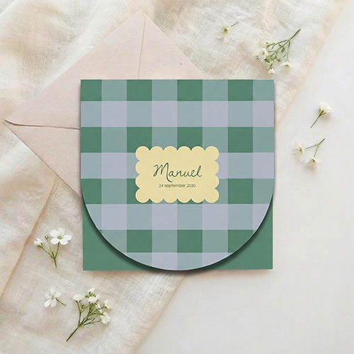 Geboortekaartje jongen afgeronde vorm ruit patroon