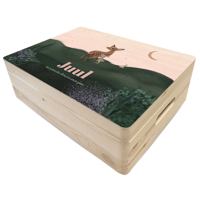 Schattige houten herinneringsdoos voor een meisje met hertje
