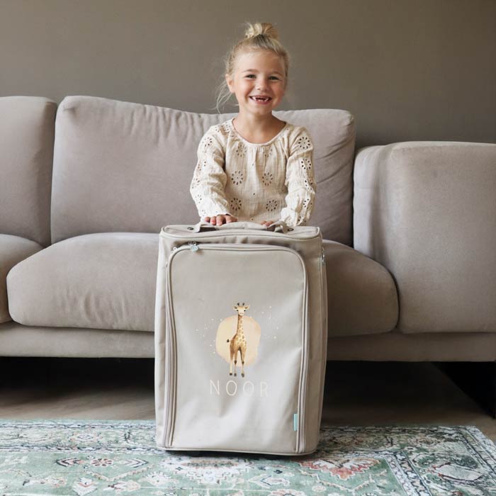 Kindertrolley met naam en baby giraf