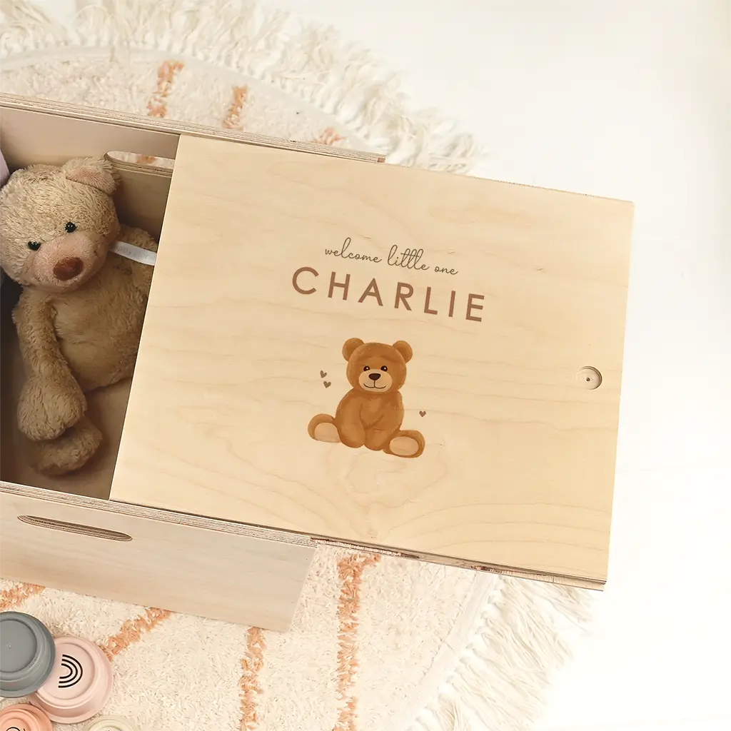Memorybox met naam en teddybeer