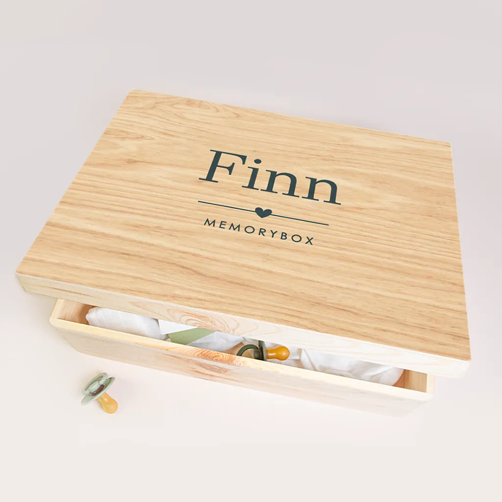 Memorybox baby stijlvol met naam en hartje