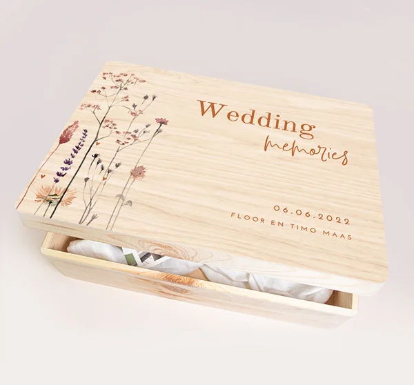 Wedding memory box in botanische stijl