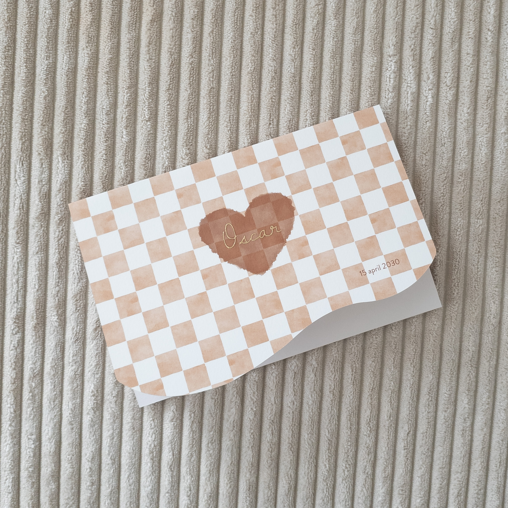 Geboortekaartje dubbel golf liggend bruin geruit goudfolie