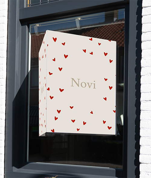 Raambord met hartjes