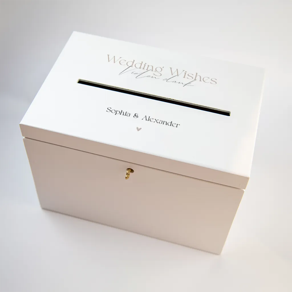 Kartenbox zur Hochzeit mit stilvoller Typografie