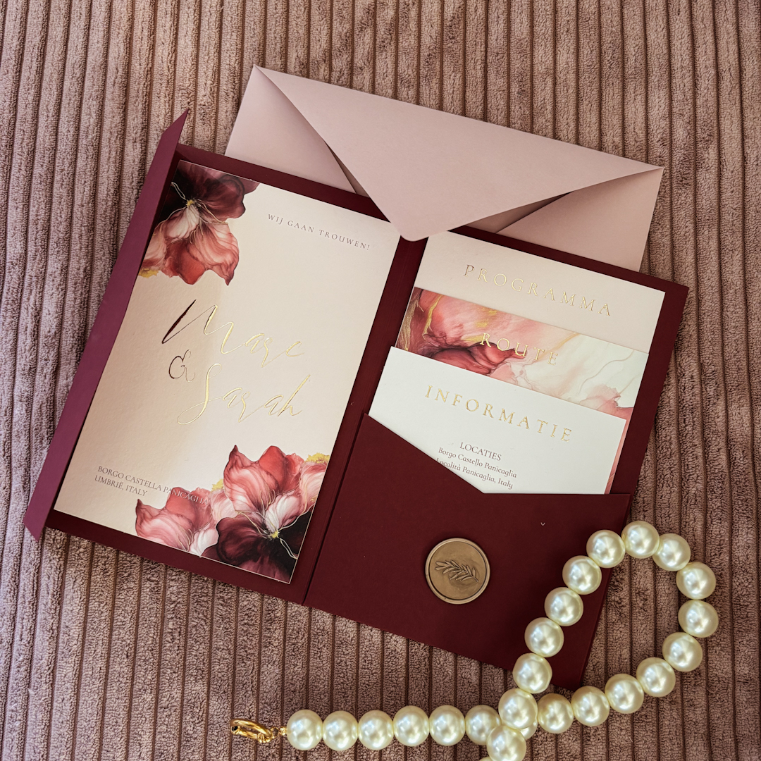 Pocketfold set met lichtroze achtergrond en marmerlook