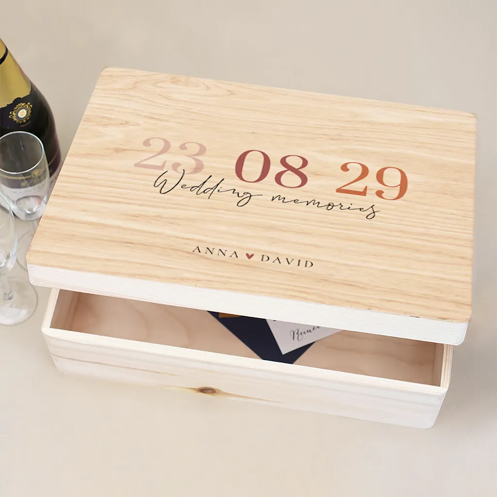 Erinnerungsbox Hochzeit mit großem Datum und Herzchen