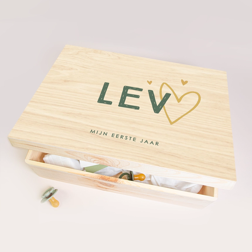 Herinneringsdoos baby strak design met hartjes