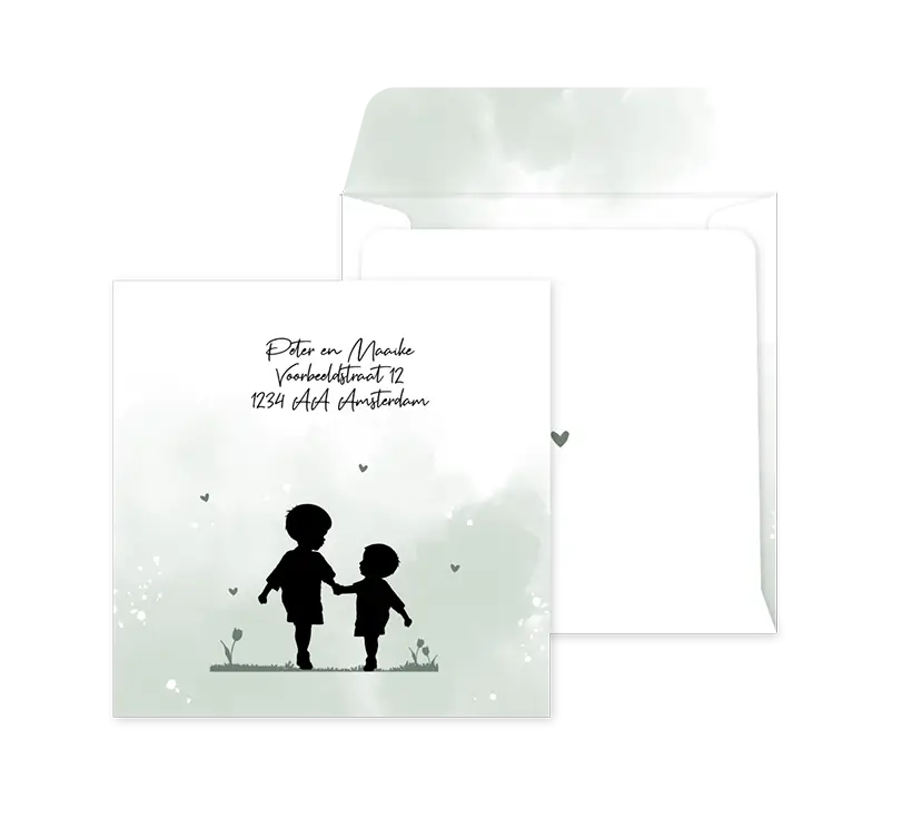 Lieve envelop op maat met groene watercolour en silhouetjes van broers