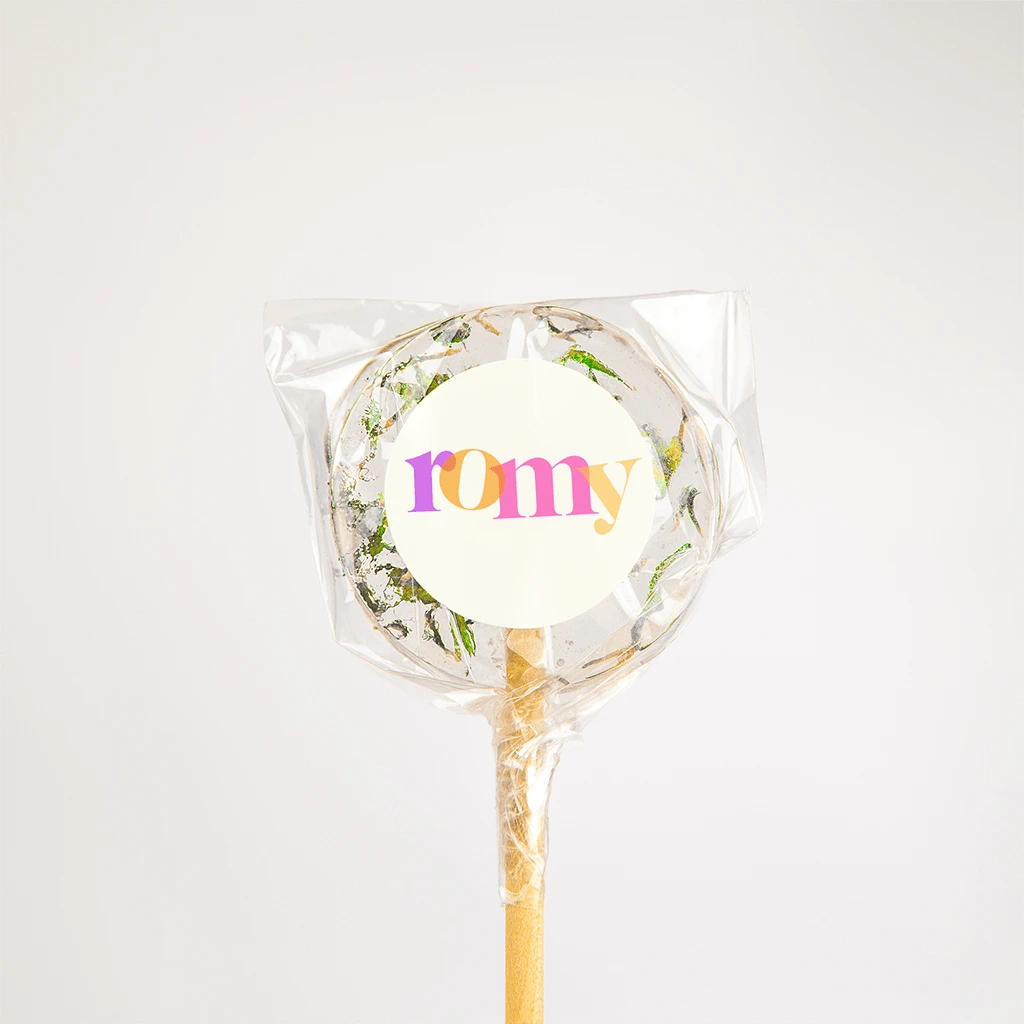 Naamsticker kleurrijke letters - per vel