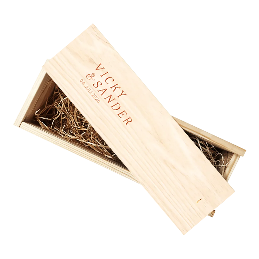 Wijnkist met tekst huwelijkscadeau namen