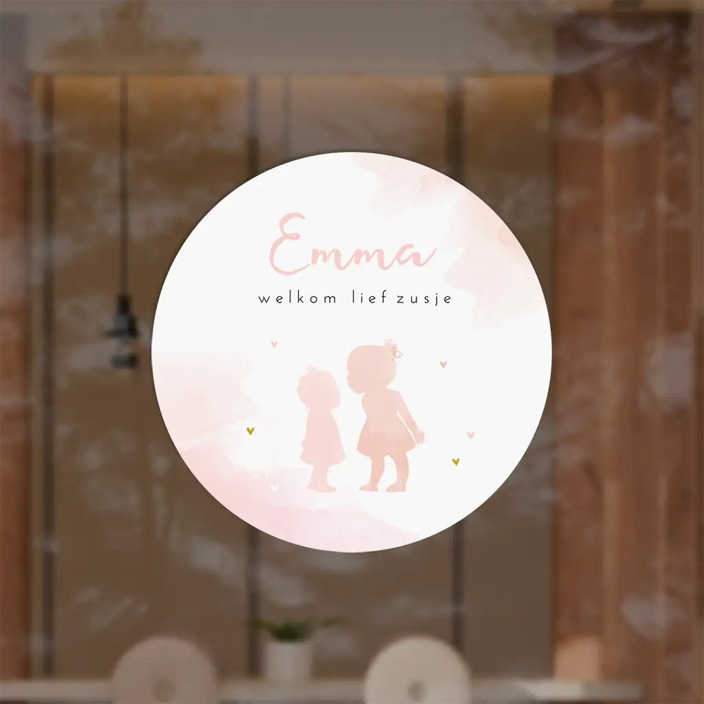 Raamsticker silhouet zusjes met roze waterverf