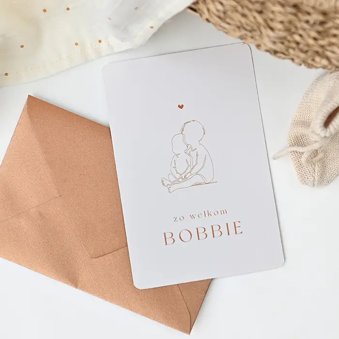 Lief geboortekaartje met lijntekening broertjes en hoogglans