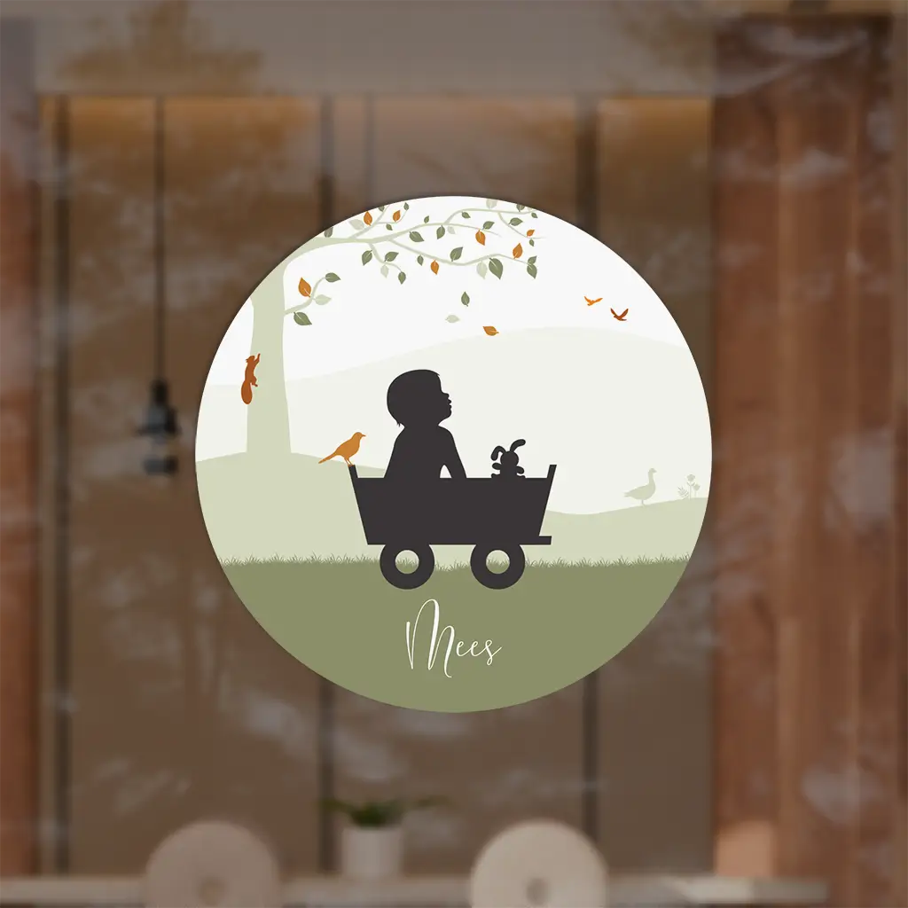Raamsticker groen met boom en silhouetje jongen