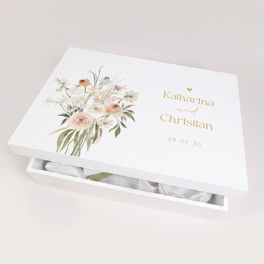Erinnerungsbox Hochzeit mit Blumenmotiv und Namen